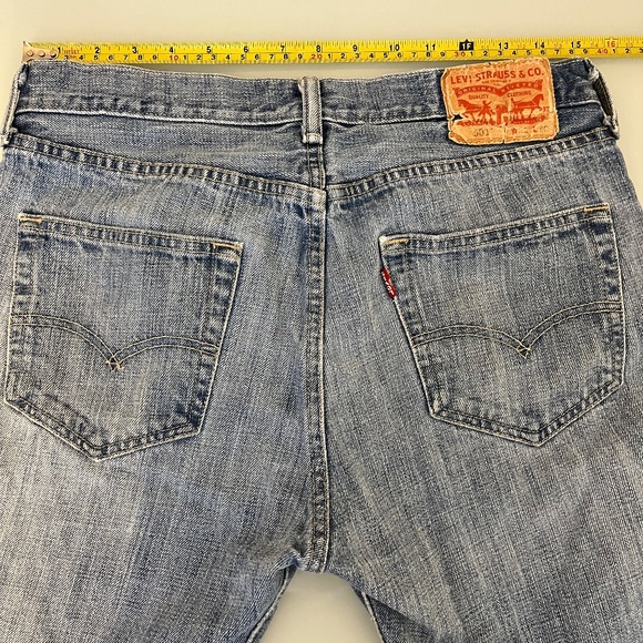 Levi’s 501 Jeans Button Fly Red Tag 30x30 Act 30x29 Blue Light Medium Wash Denim - Picture 1 of 9